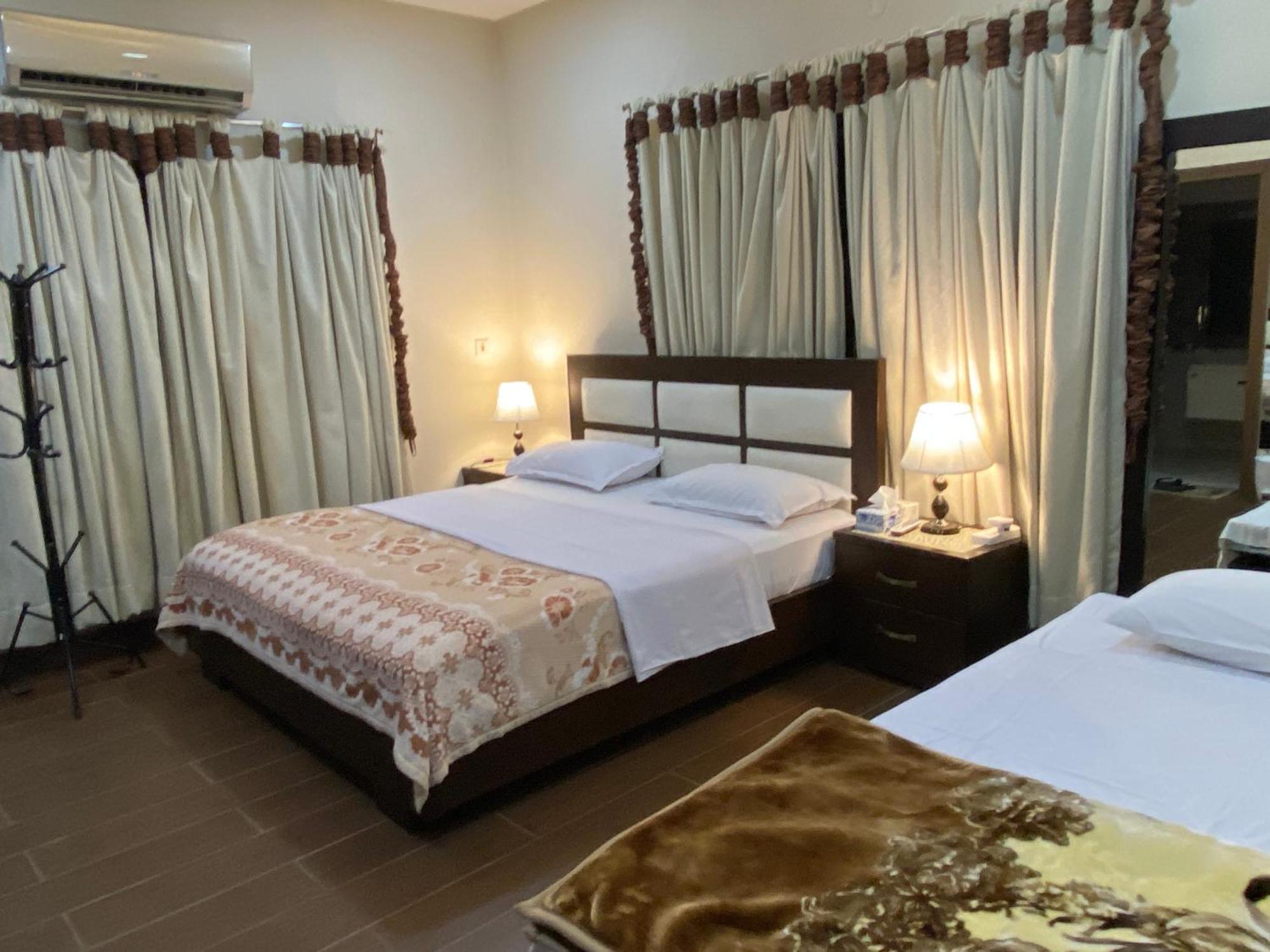 Alpha Guest House 라왈핀디 외부 사진